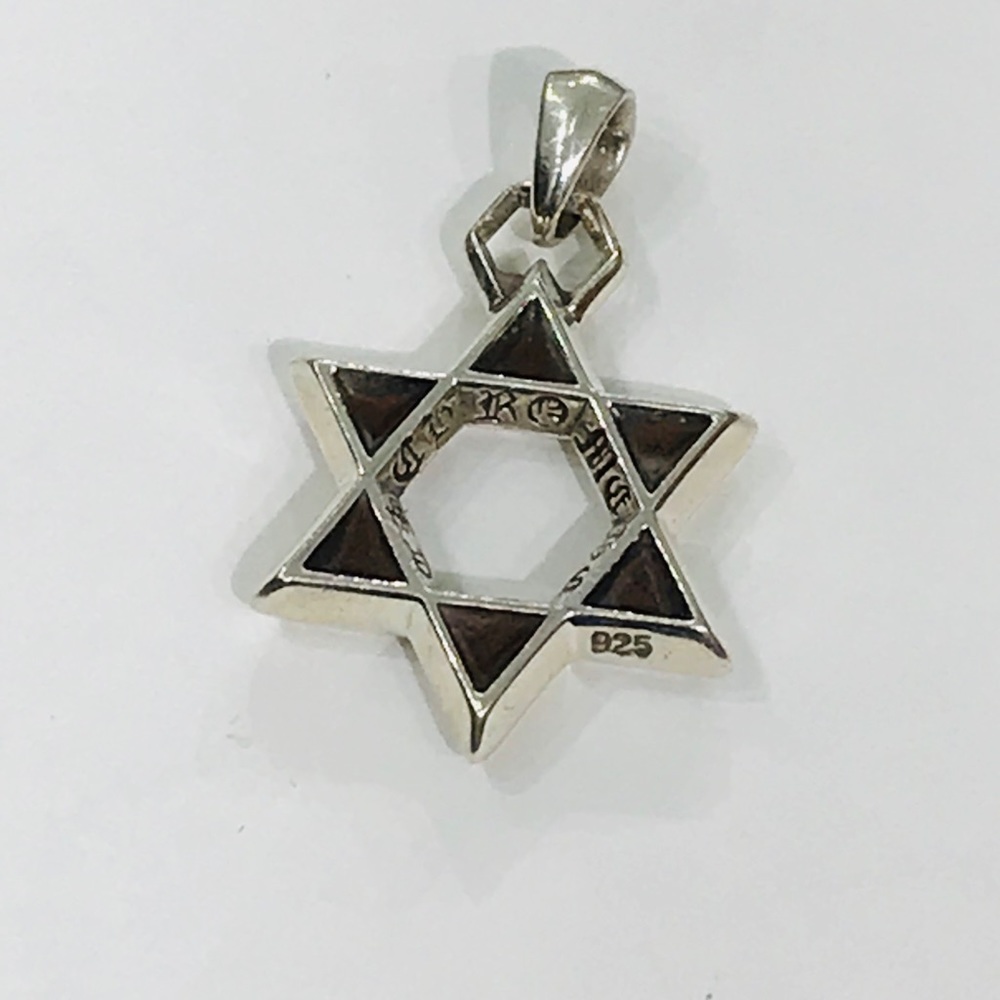 Chrome heart star David pendent